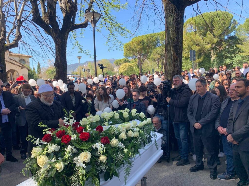 Ilaria Sula, à Terni la dernière salutation. Mère Samson a enquêté pour la compétition dans la dissimulation du cadavre