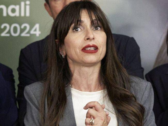 Le gouverneur Stefania PROIETTI dénonce: "contre moi les insultes sexistes"