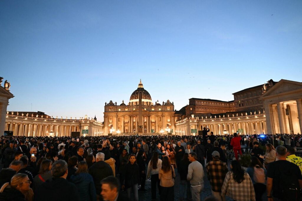 Pape François, The Long Farewell à San Pietro: des milliers de lignes pour Bergoglio