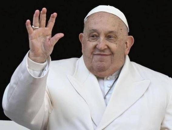 Pape, New Blitz dans la basilique de San Pietro: courte salutation aux pèlerins américains