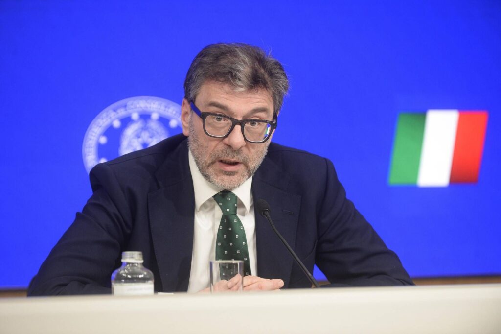 S&P tarise Italie dans BBB +. Gorgetti: "La gravité du gouvernement a décerné"