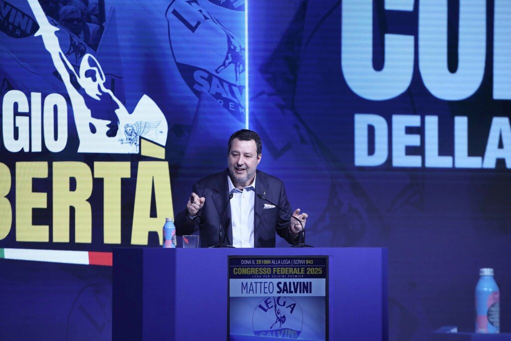 Salvini re -tags au ministère de l'Intérieur: "Je vais parler à Meloni". Mais les freins Forza Italia