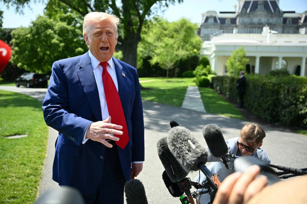 Tâches aux États-Unis, Trump confiant: "Nous serons d'accord avec l'Inde". Et la «remise» pour les voitures arrive