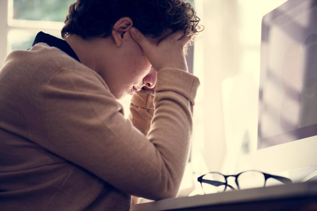 AVC augmente chez les jeunes: facteurs de risque, dépistage et prévention