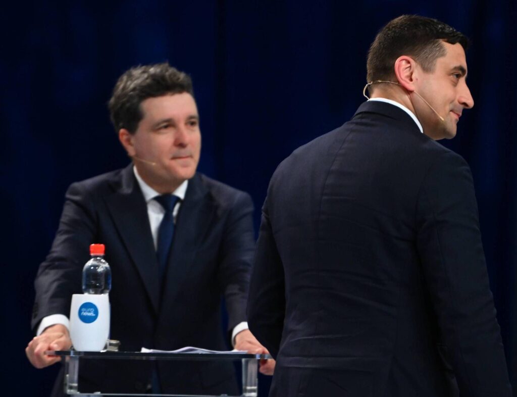 Élections en Roumanie 2025, Urnes ouvrent pour le deuxième tour des élections présidentielles: le défi Simion-Dan