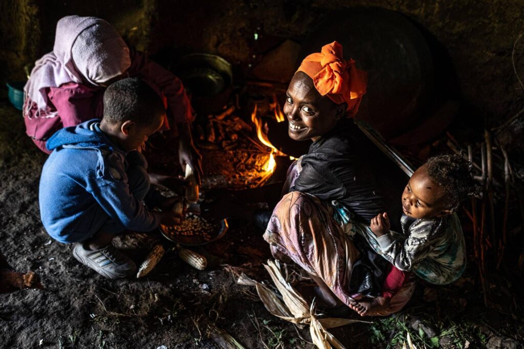 L'histoire de Fatuma, une mère de 4 ans de 4 ans, sauvée en Éthiopie de la cécité pour le tracoma