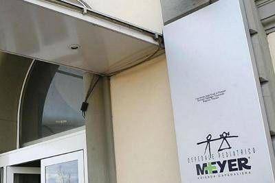 Méningite, une fille frappée dans le florentin: la prophylaxie déclenche