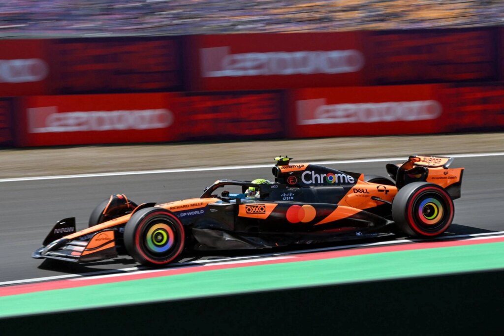 Norris remporte le sprint GP Miami avec McLaren, Hamilton troisième avec Ferrari