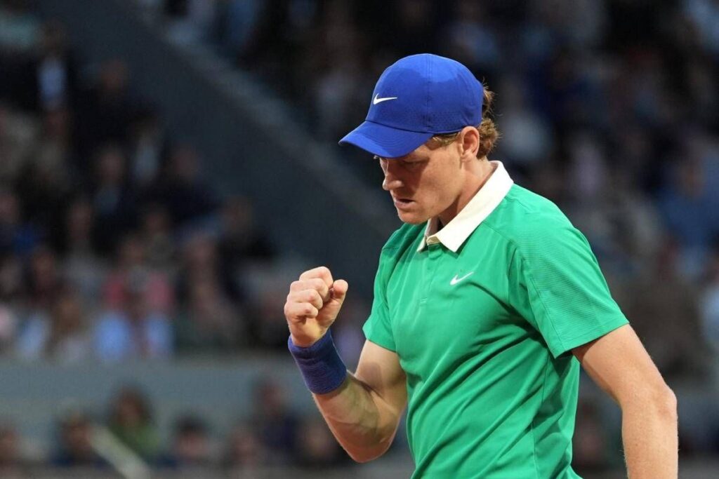 Pécheur, le premier bien à Roland Garros: il bat Rinderknech et vole au deuxième tour