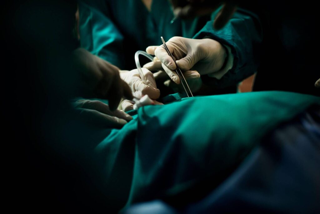 Transplant exceptionnel à Palerme, 77 ans donne le rein à la fille