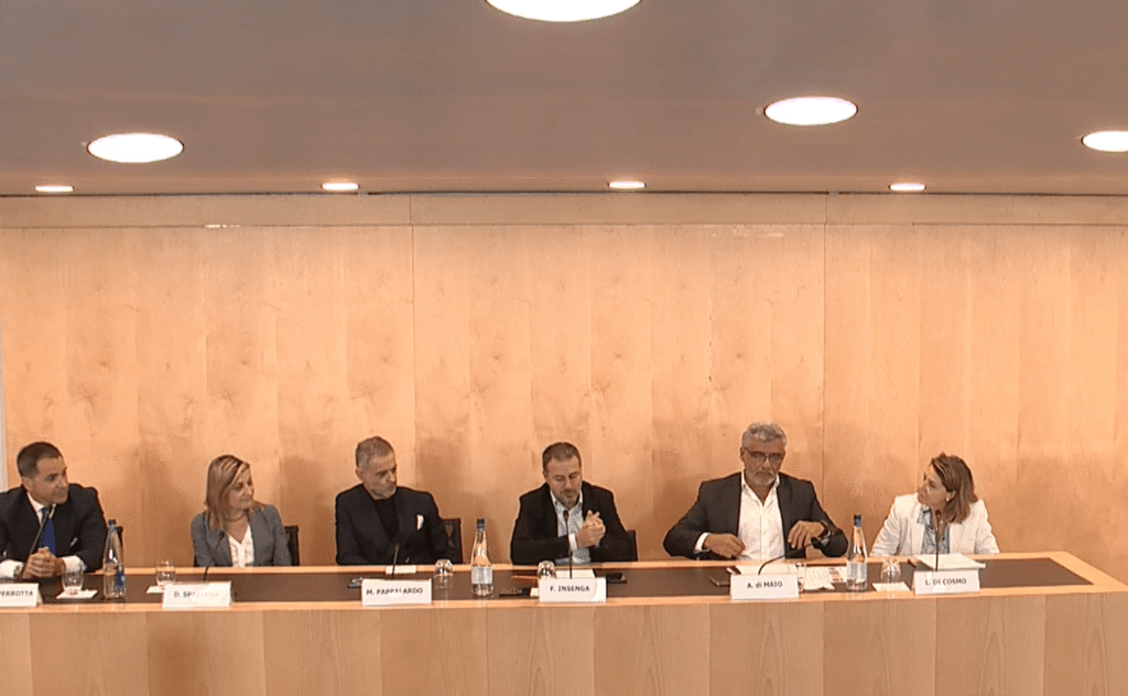 Travail, NHRG: le pays perd de jeunes talents et cerveaux, les institutions et les entreprises interviennent