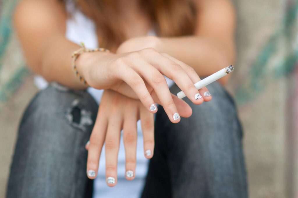 Tumeurs, au moins 1 cigarette pour 17% d'adolescents, AIOT: "à la prévention de l'école Cancer du poumon"