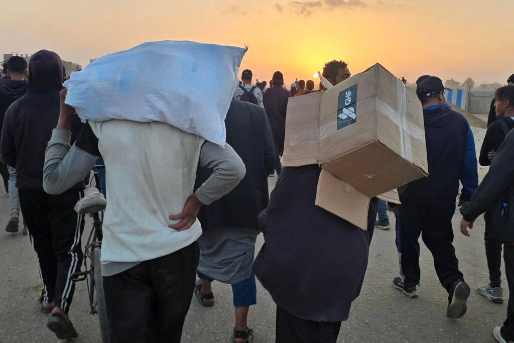 Gaza, Media: "Tirez sur la foule au centre de l'aide à Rafah". GHF nie: "Fausses de Hamas"