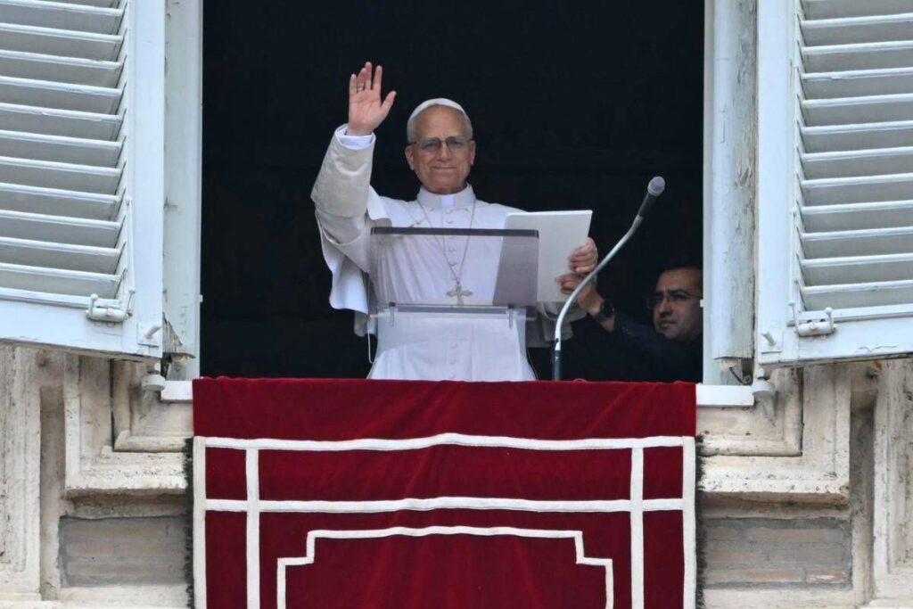 Le pape invoque la paix au Moyen-Orient: "Diplomatie silence les armes"