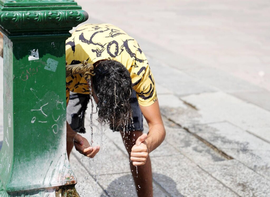 Record chaud sur l'Italie, aujourd'hui 13 villes d'autocollants rouges