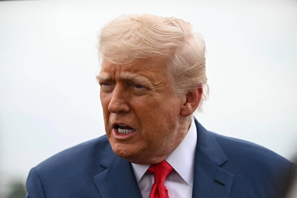 Trump déploie la Garde nationale à Los Angeles: "Révolte des envahisseurs étrangers"