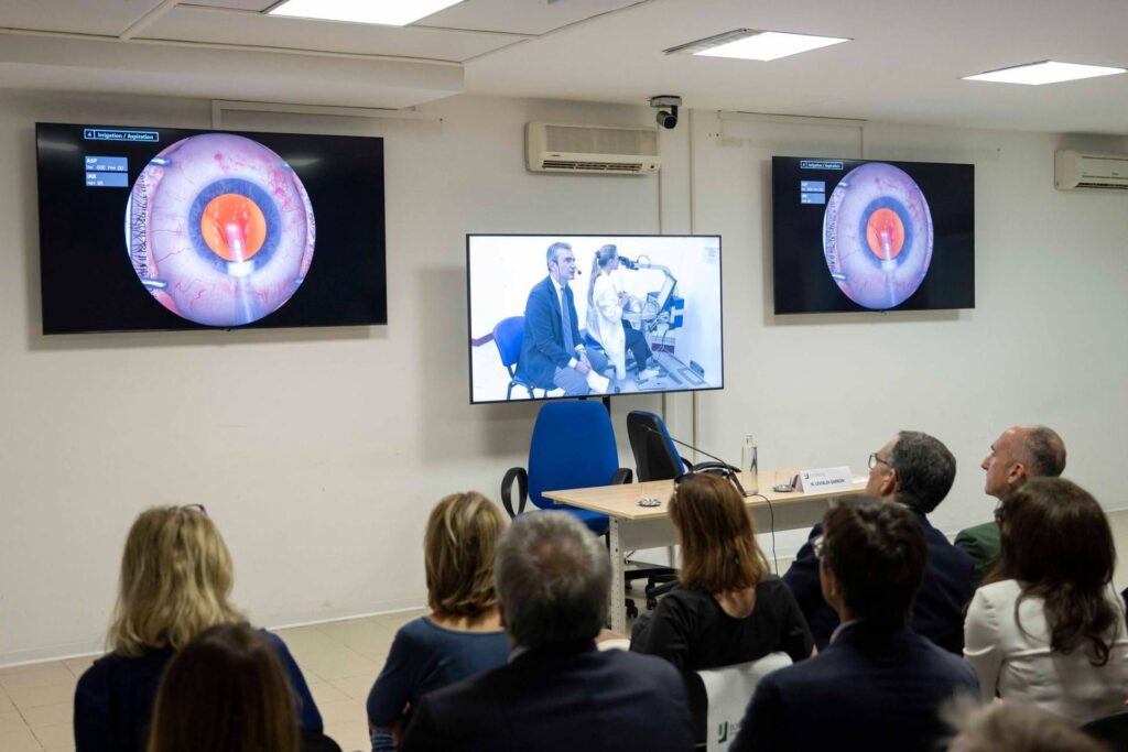 Chirurgie de la cataracte, dans la formation de Tor Vergata avec un simulateur Eyevi innovant