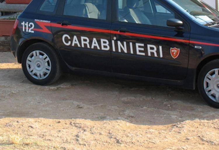 Le père de 17 ans décédé enterré par le sable de Montalto di Castro a enquêté