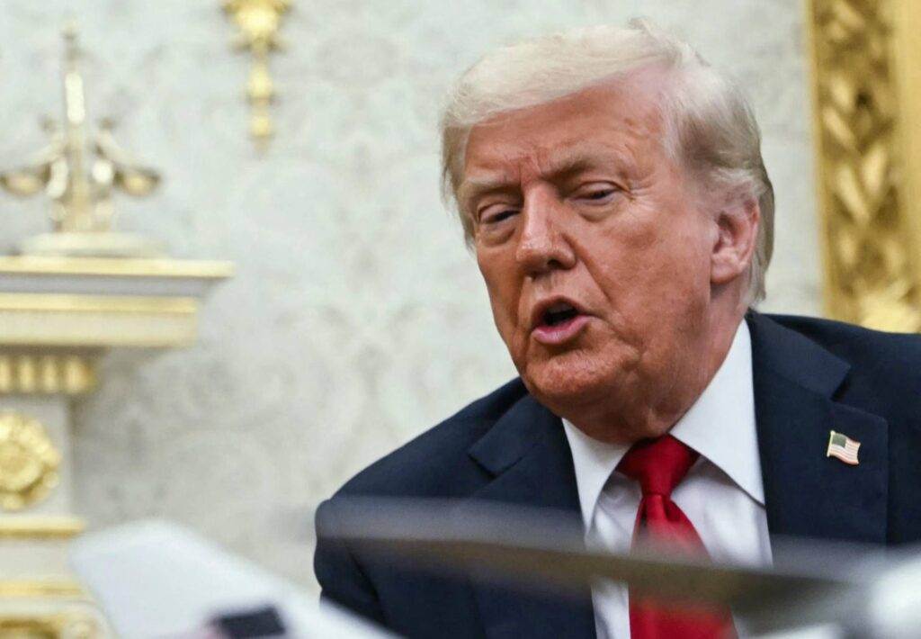 Ukraine, Trump dicte la ligne: des armes immédiatement à Kiev et Ultimatum à Poutine