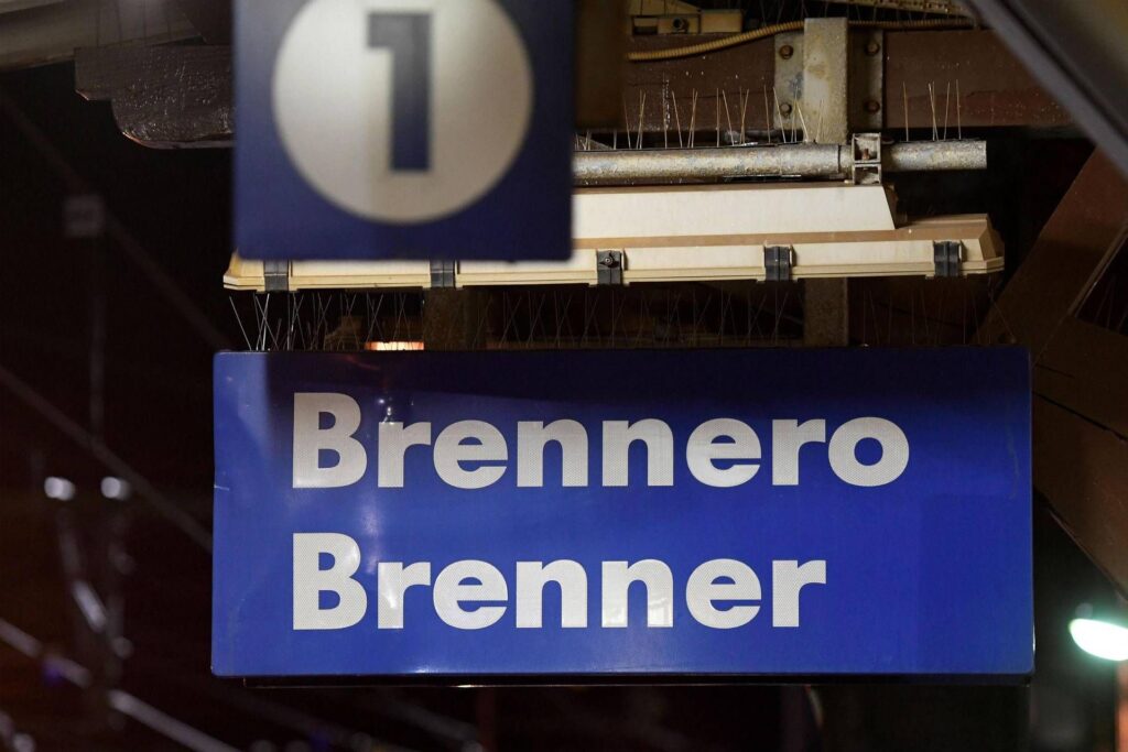Clash entre le train de fret et régional sur la ligne Brenner, trois légers blessures