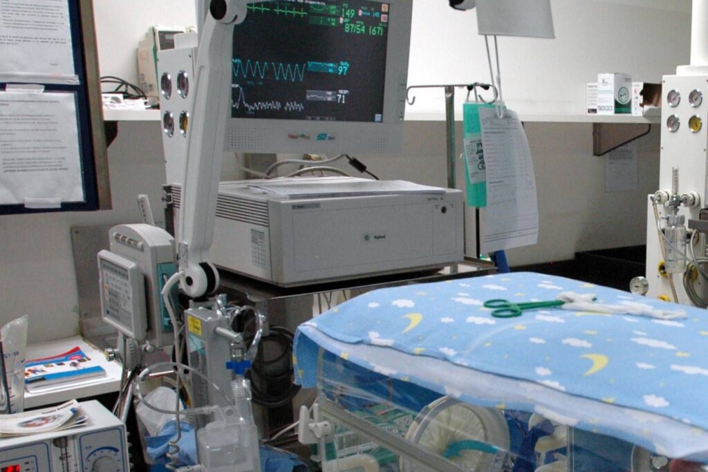 Deux bébés prématurés à l'hôpital de Bolzano sont morts, les petits infectés par une bactérie