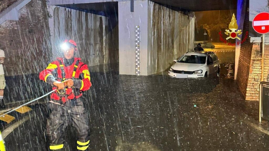 Le mauvais temps parcourt le centre-nord, les orages et les inondations de Vénéto au Lazio