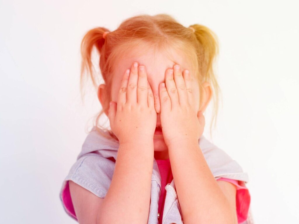 Les enfants anxieux déjà à 2 ans. Les peurs? Ténèbres, monstres et détachement des parents