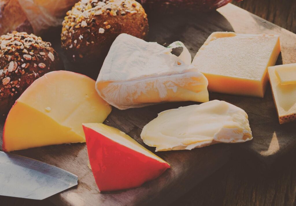 Listeriose France, vague de cas pour les fromages: 2 morts. Carrefour rappelle 3 produits en Italie