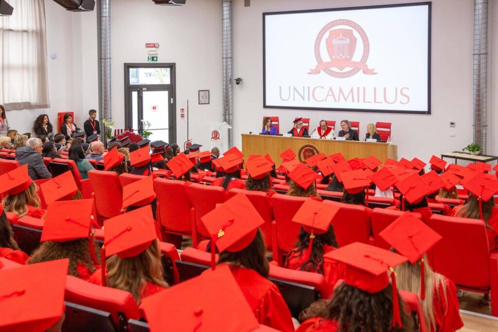 Médecine, Unicamillus d'abord entre les universités privées pour les lieux disponibles en 2025/26