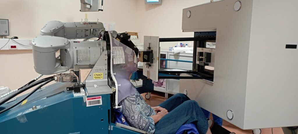 Mélanome oculaire, au CNAO, traité plus de 600 patients atteints de protonothérapie