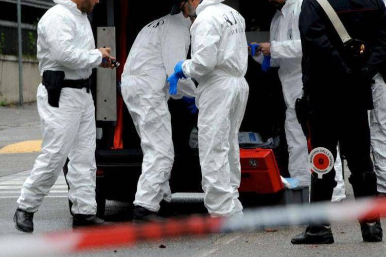 Teramo, 27 ans retrouvé mort devant le PC: il portait un masque Antigas