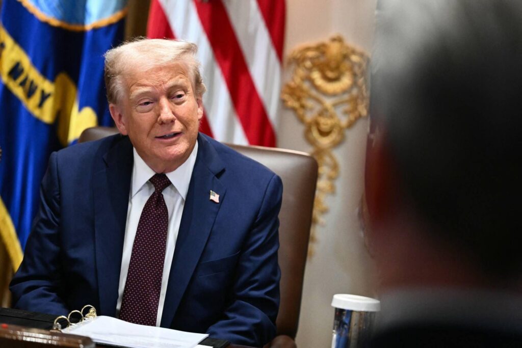 Trump: "Zelensky n'est pas innocent". L'Ukraine admet: "Les troupes russes à Dnipropetrovsk"