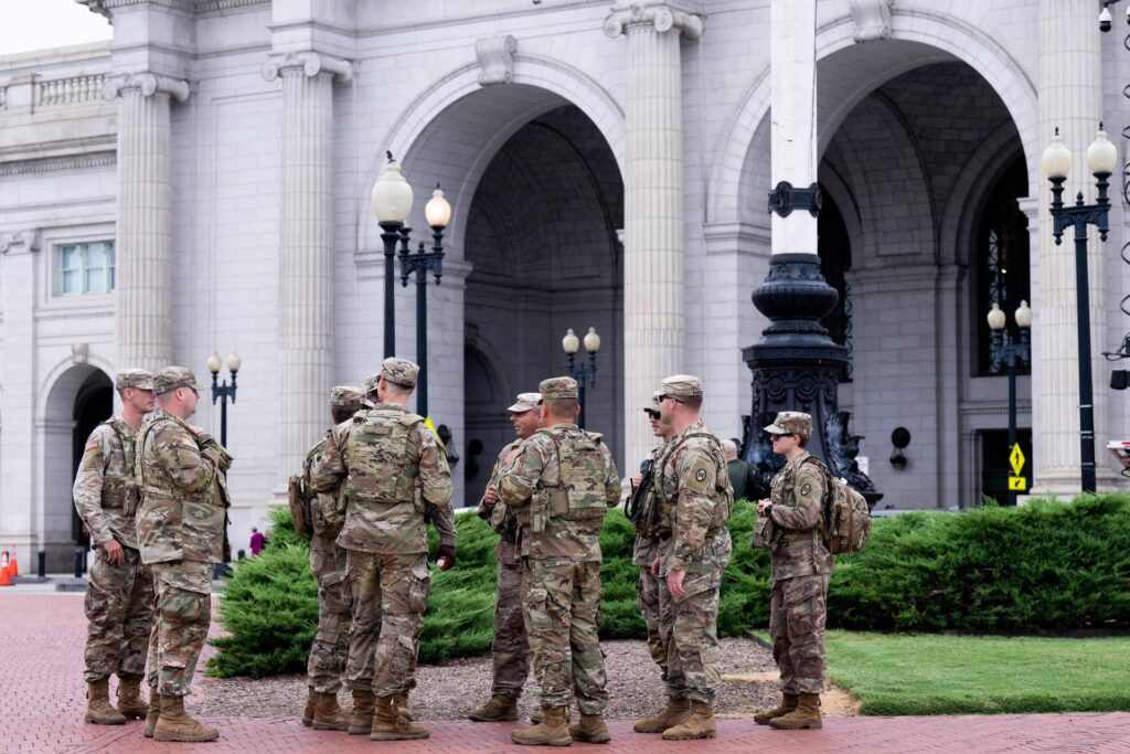 Trump a armé National Guardia Guardia à Washington: "Prêt à réagir"