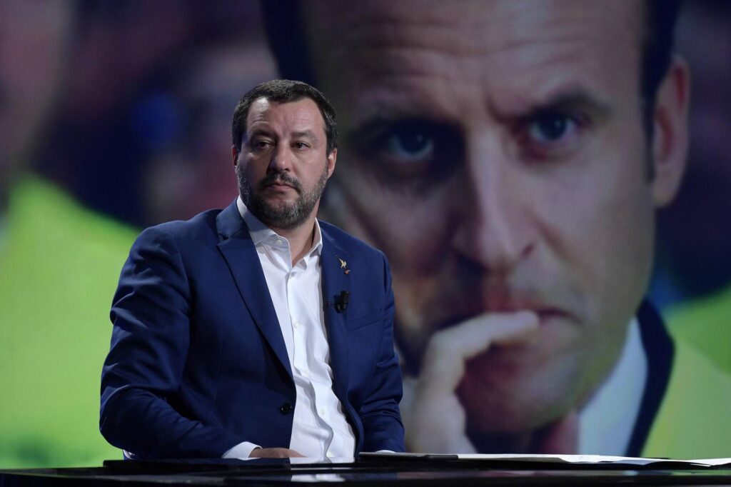 Ukraine, AFP: La France a convoqué l'ambassadeur italien après les déclarations de Salvini sur Macron