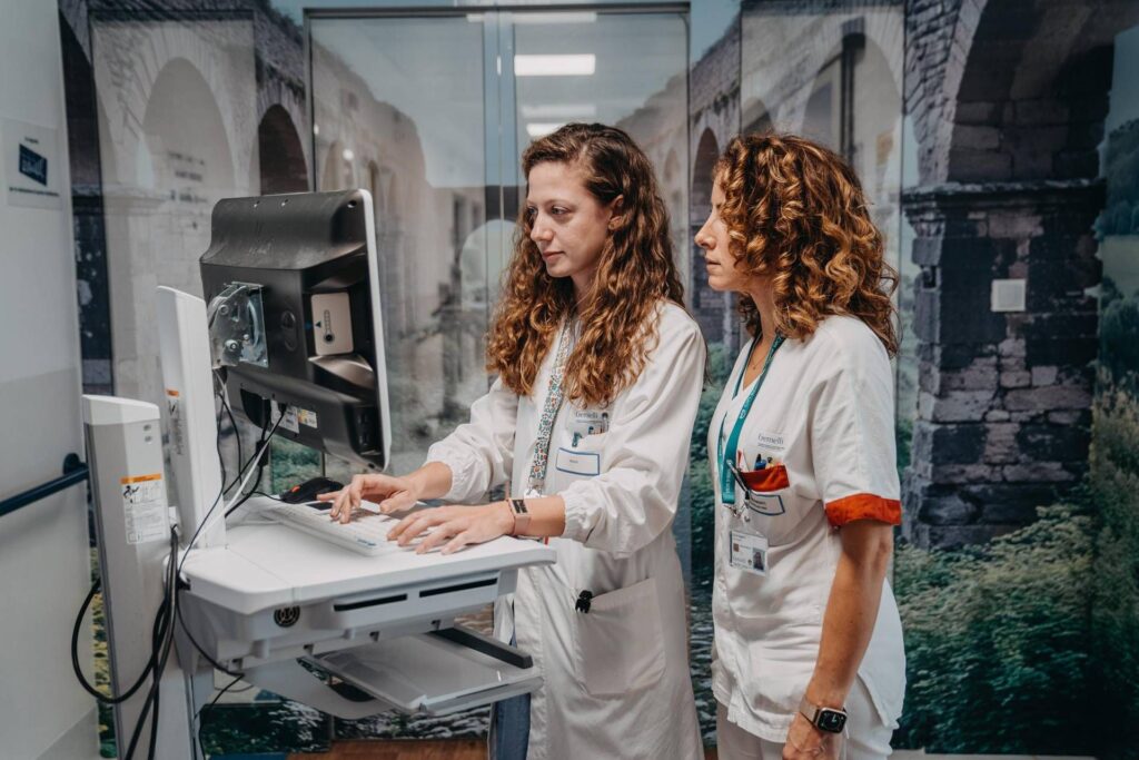 Au Gemelli Art4art, il combine l'art et la médecine pour une expérience de soins innovants