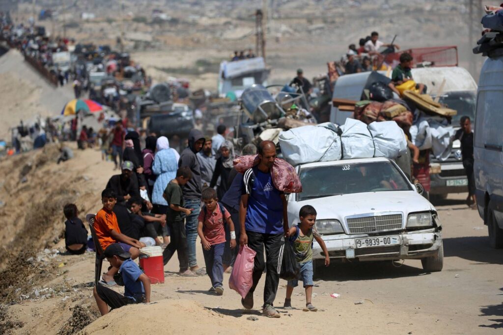 Gaza City, 480 000 en fuite. Israël: "Nous utiliserons une" force sans précédent ", évacuée"