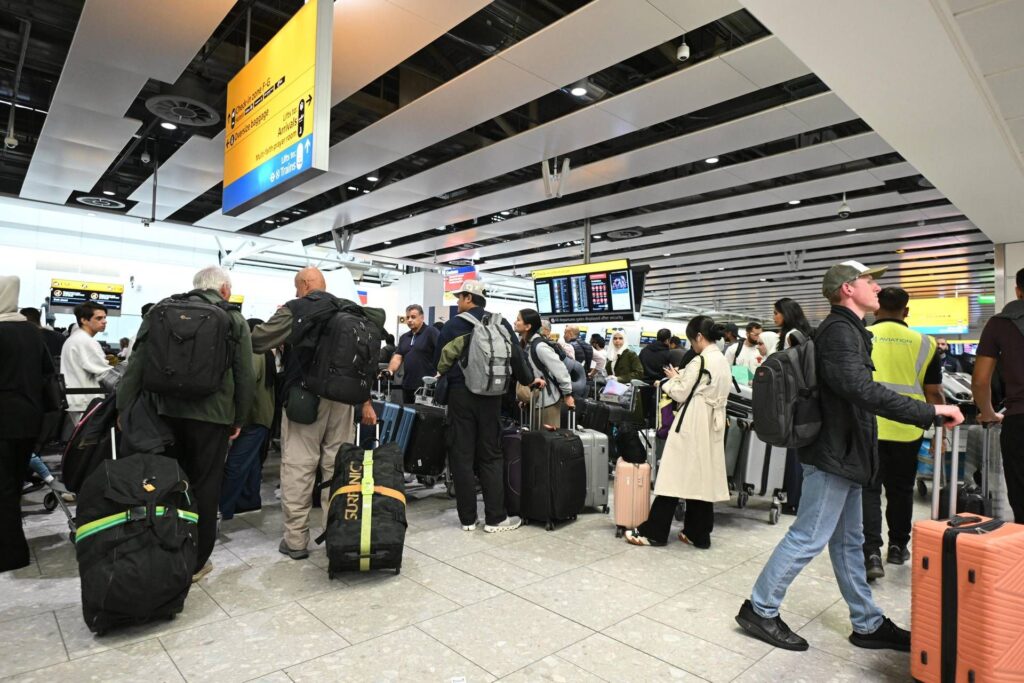 Il attaque en Europe: trois aéroports d'inclinaison, les causes possibles