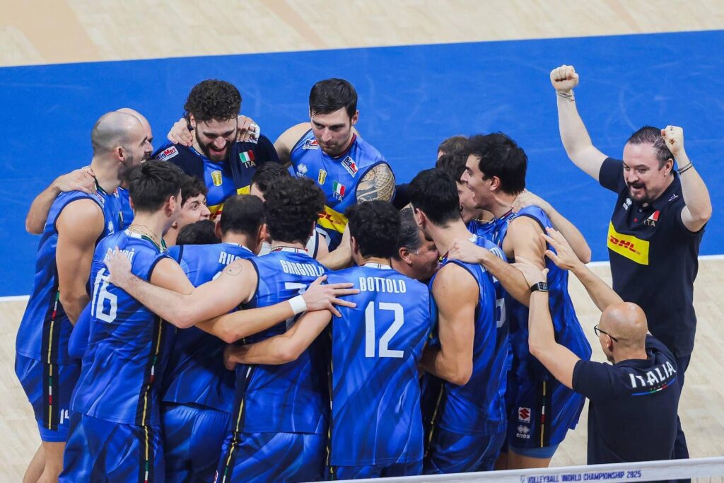 Italie Champion du monde de volleyball, la Bulgarie a battu 3-1 en finale. Mattarella: "Je t'attends au Quirinale"