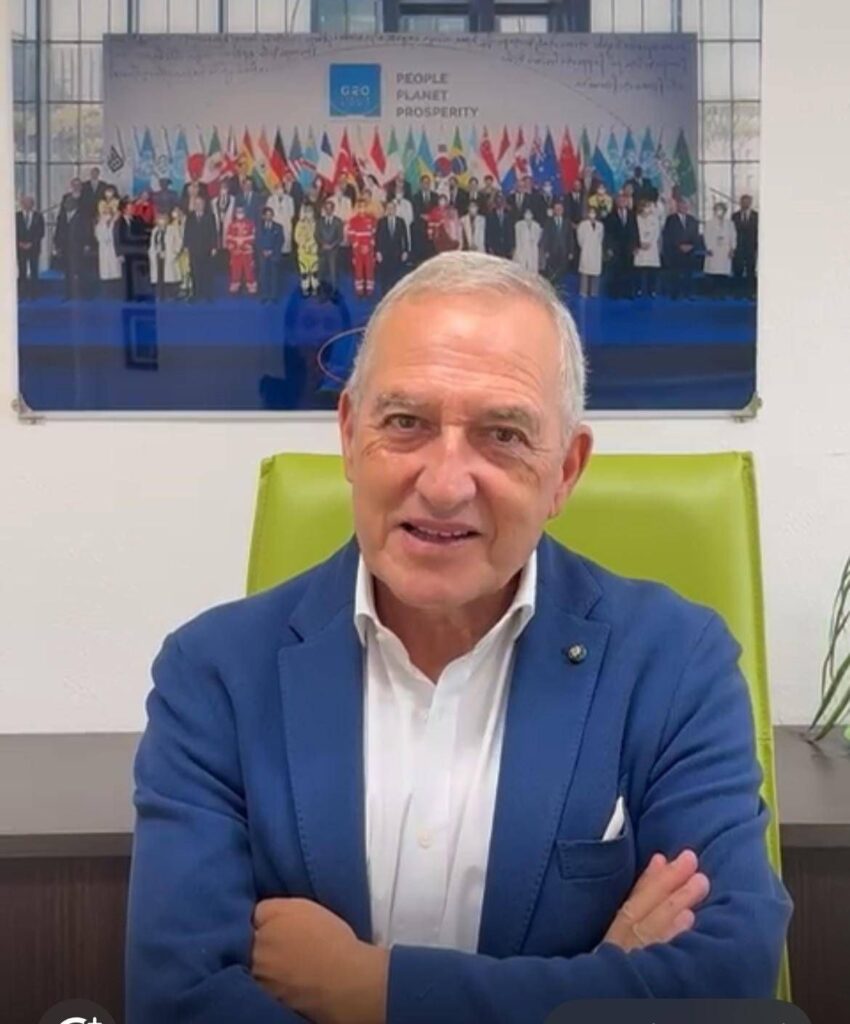 L'appel va aux jeunes: "Toujours de votre côté, ne gaspillez pas votre vie"