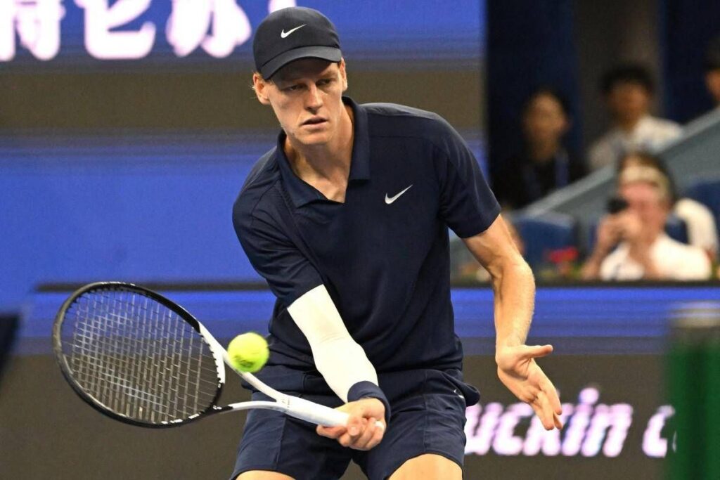 Pécheur, tout facile à Pékin: il bat Cilic lors de ses débuts et vole vers la ronde de 16
