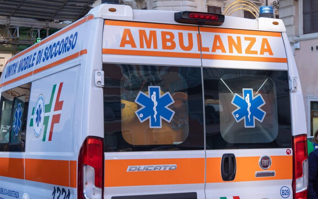Rome, un garçon de 8 ans attaqué dans le parc tout en célébrant l'anniversaire