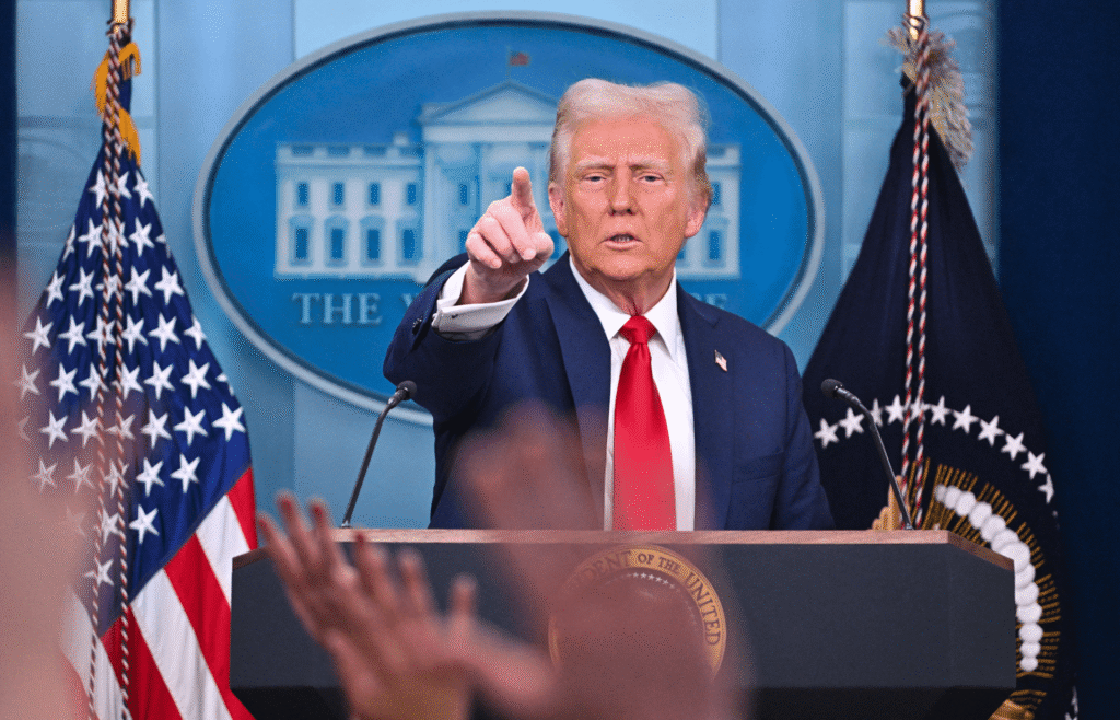 Trump, toujours ses devoirs: "100% sur les médicaments s'ils ne sont pas produits aux États-Unis"
