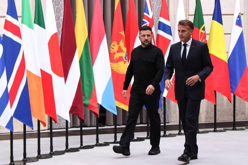 Ukraine, haut de gamme à Paris. Meloni: "L'Italie n'enverra pas de soldats"