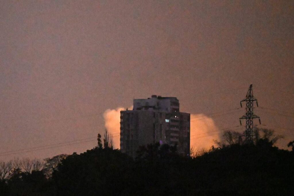 Ukraine, nouveaux raids russes dans la nuit. Zelensky: "Vile Attack"