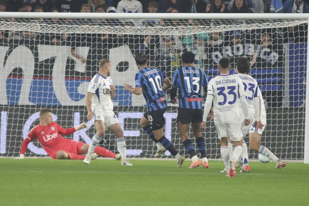 Atalanta-como 1-1, Perrone répond à Samardzic
