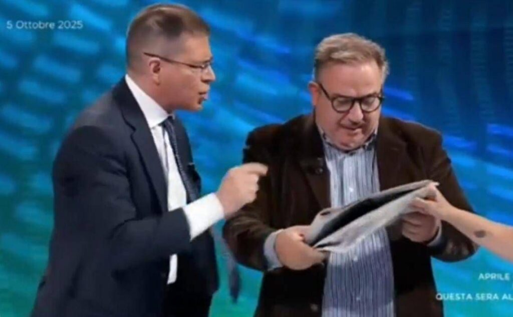 Capezzone -telese, querelle à la télévision sur la flottille entre "bouffon" et "fasciste" - vidéo