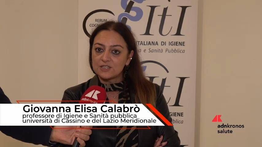 Congrès Siti, Calabrò (Université de Cassino) : « La vaccination anti-VRS chez l'adulte, également un outil contre la résistance aux antibiotiques »