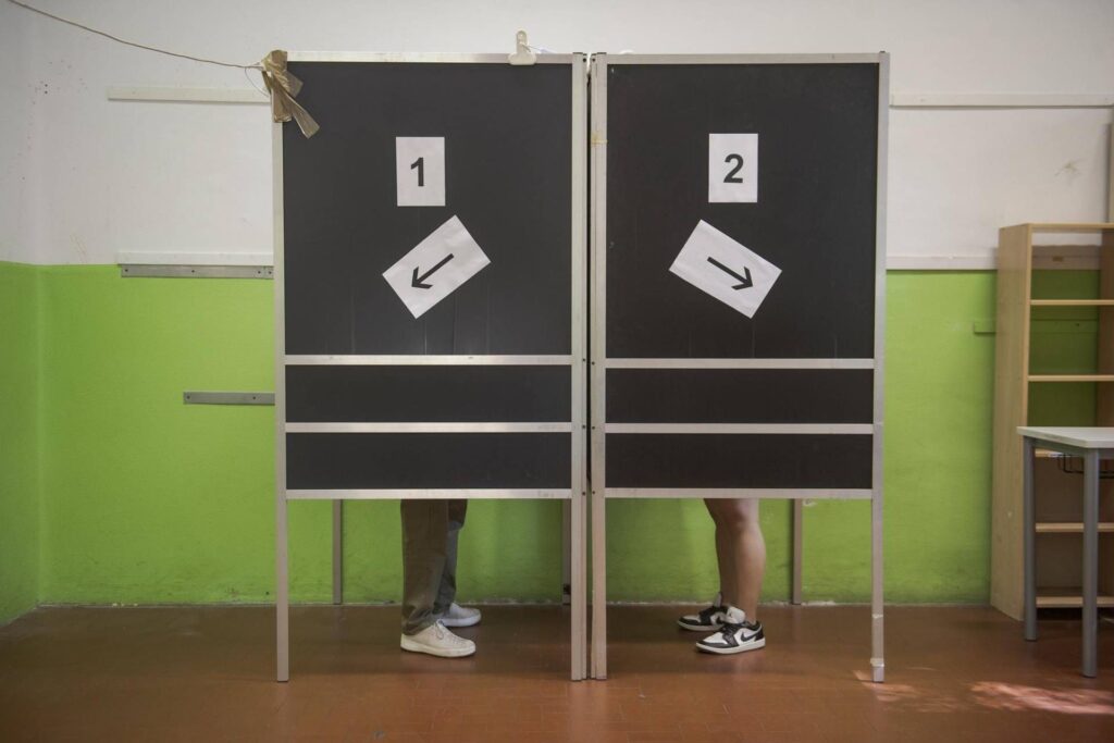 Élections régionales en Toscane, bureaux de vote ouverts : vote jusqu'à 15h
