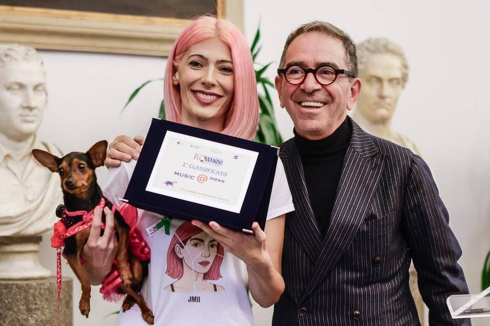 Ro.Mens Mental Health Festival, prix de photographie à Michele Coccioli et de musique à Jmii
