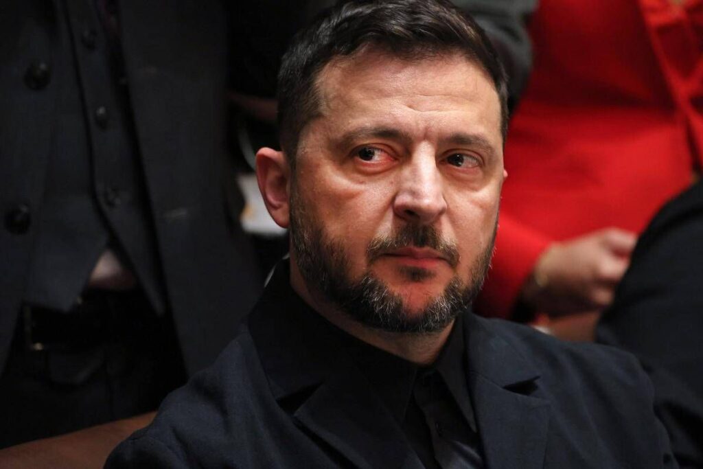 Ukraine, Zelensky doute d'Orban : "Je ne pense pas qu'il soit équilibré avec nous"